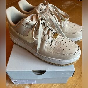 Beige Nike Air Force 1 ‘07. Women’s size 8.5. Great condition. With box